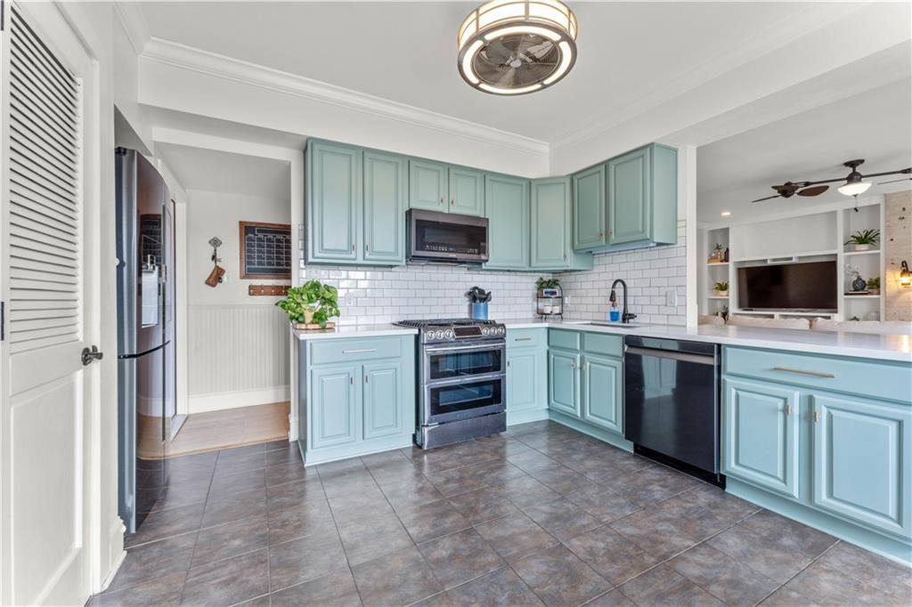 86 Carolyn Court Arabi, LA 70032 - Photo 11 of 44