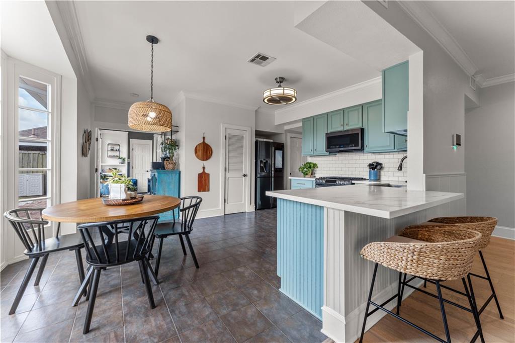 86 Carolyn Court Arabi, LA 70032 - Photo 9 of 44