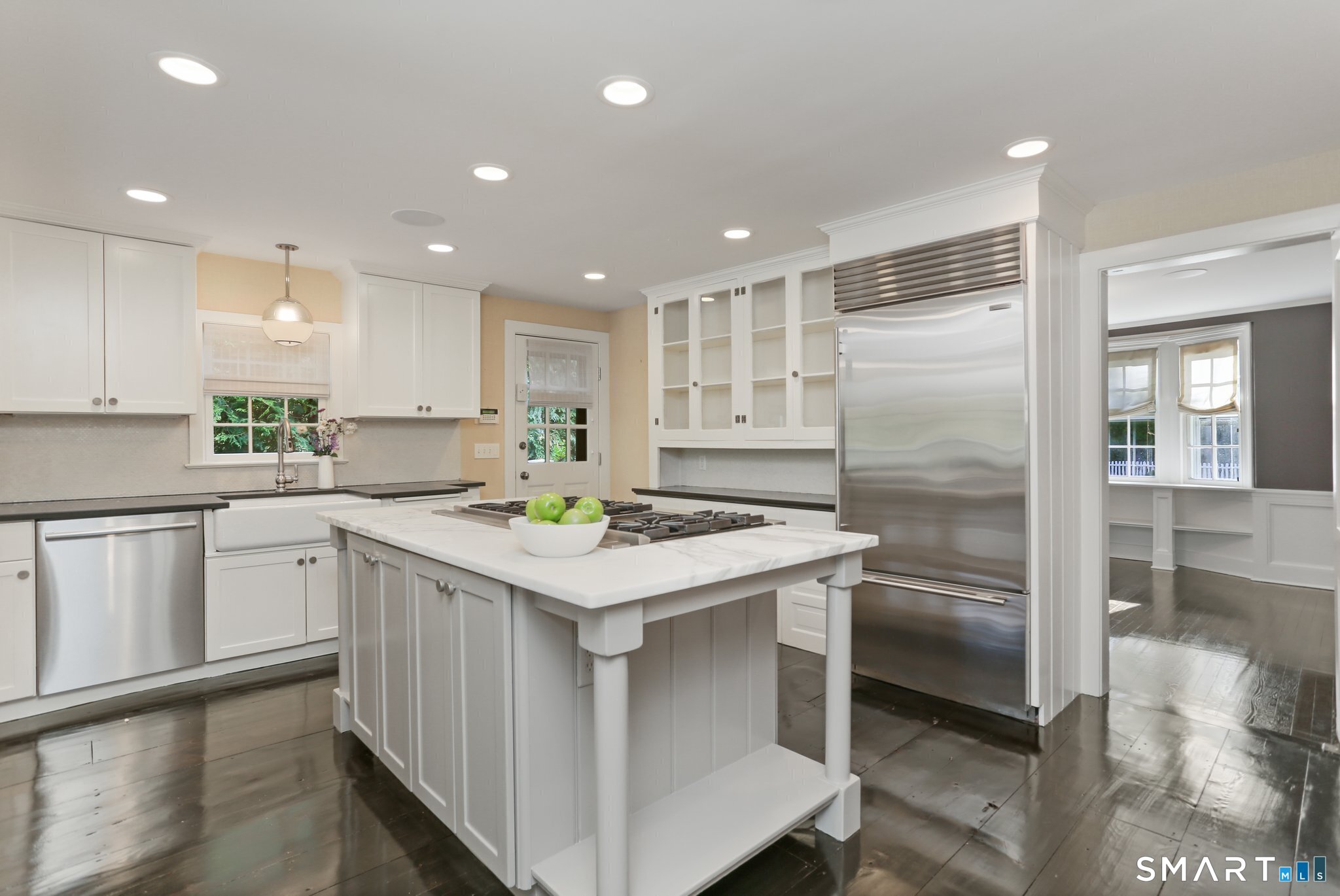 890 Silvermine Road New Canaan, CT 06840 - Photo 8 of 30