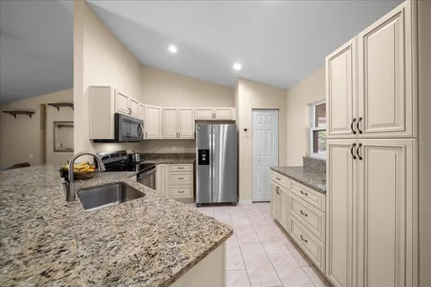 $284,900 | 391 Marion Oaks Pass, Ocala, FL 34473