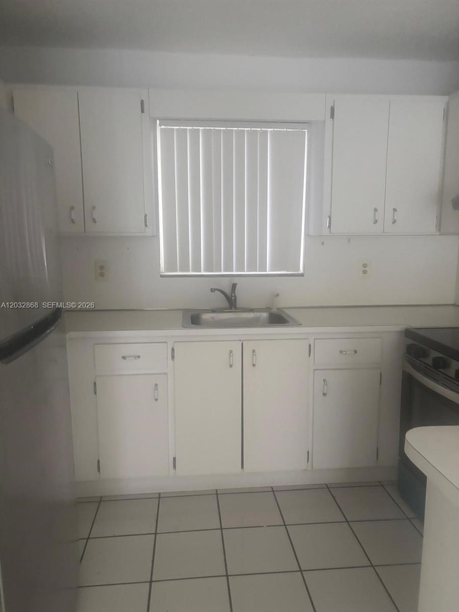 2925 West 80th Street, Unit 101 Hialeah, FL 33018 - Photo 1 of 13