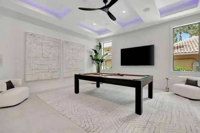 $8,999,999 | 416 South Lake Drive, Lantana, FL 33462