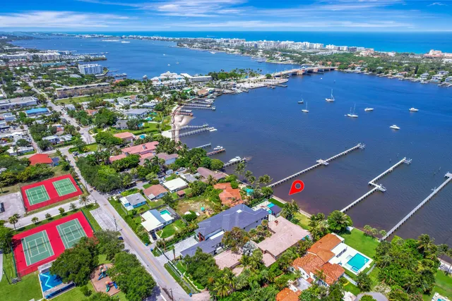 $8,999,999 | 416 South Lake Drive, Lantana, FL 33462