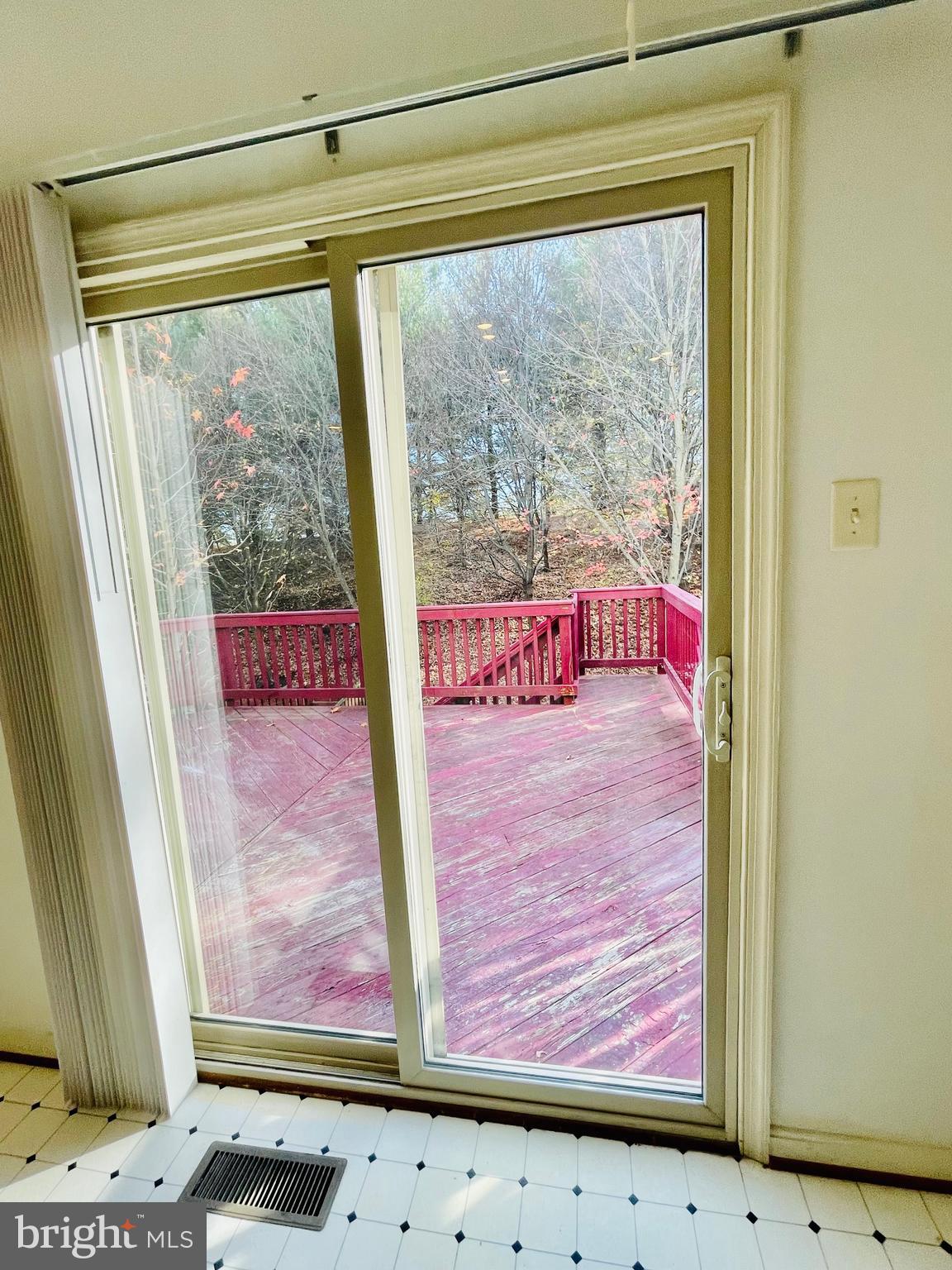 7204 Calm Sunset Columbia, MD 21046 - Photo 18 of 51 Deck Door