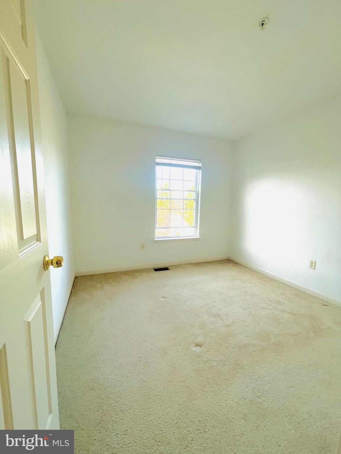 7204 Calm Sunset Columbia, MD 21046 - Photo 37 of 51 2nd Guest Bedroom 1
