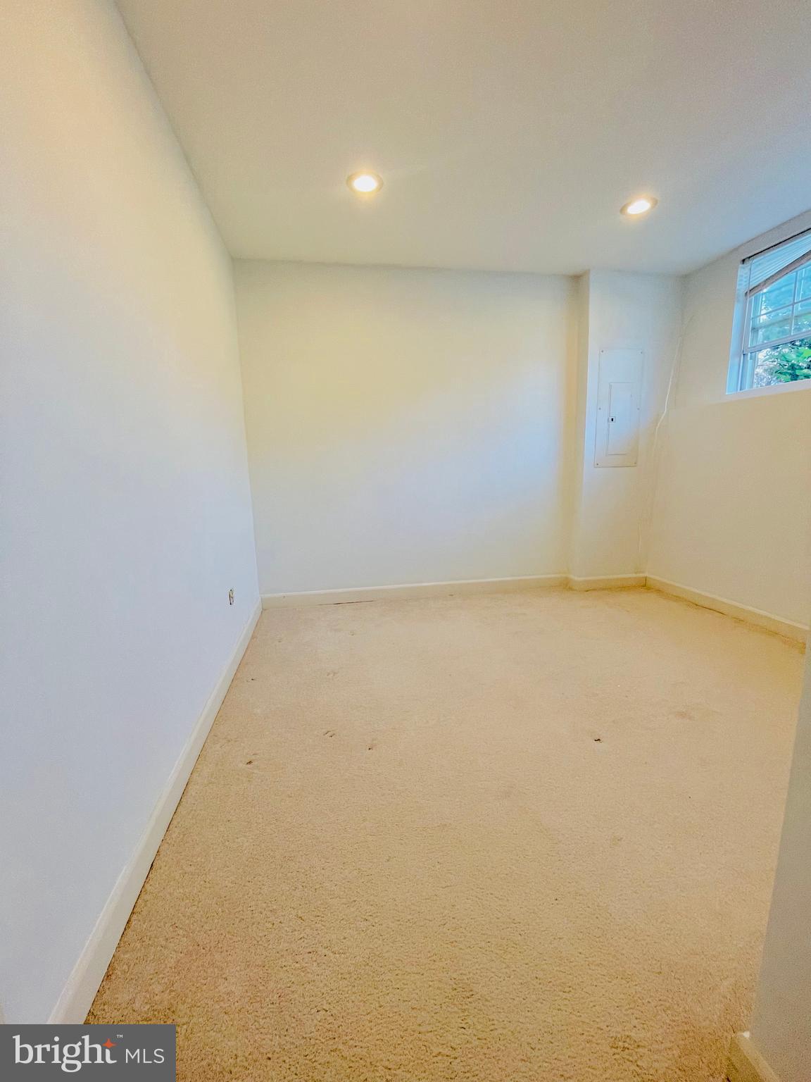 7204 Calm Sunset Columbia, MD 21046 - Photo 50 of 51 3rd Guest Bedroom in Basement 2