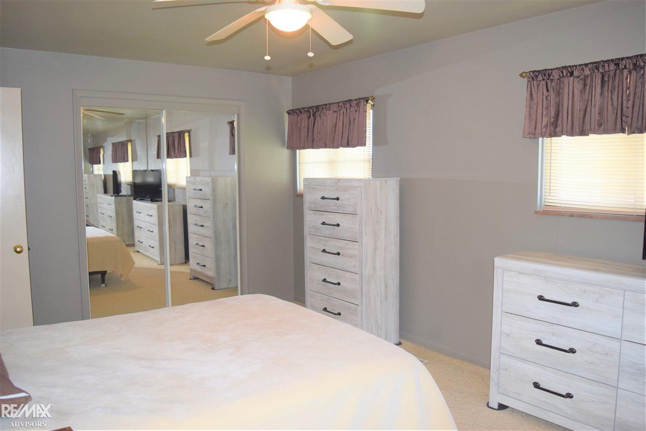 37911 Pointe Rosa Street Harrison Township, MI 48045 - Photo 27 of 47 50014847-27.JPG