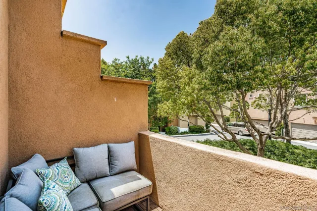 $3,925 | 2556 Escala Circle, San Diego, CA 92108