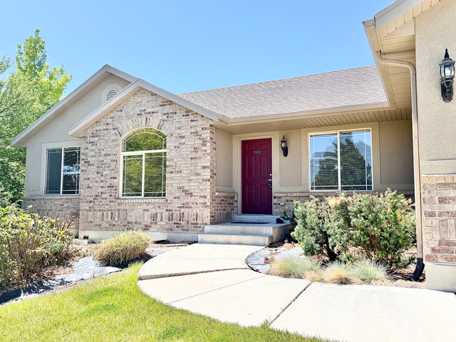 7074 South Rialto Way West Jordan, UT 84081 - Photo 2 of 31