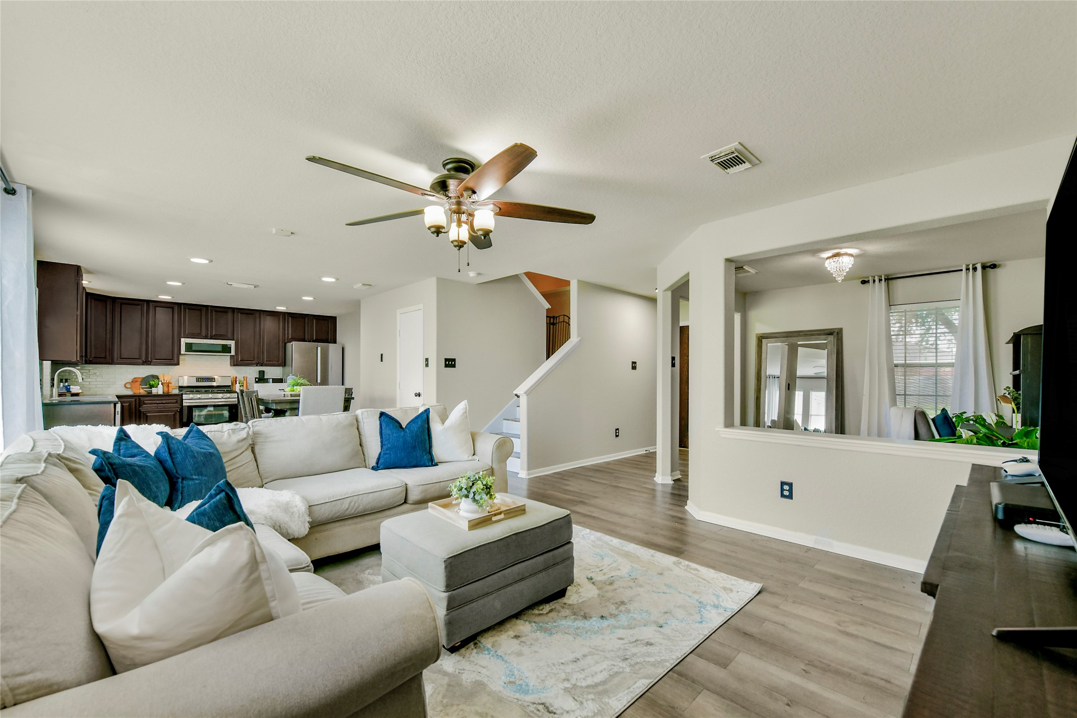 9310 Windy Spring Lane Houston, TX 77089 - Photo 7 of 27