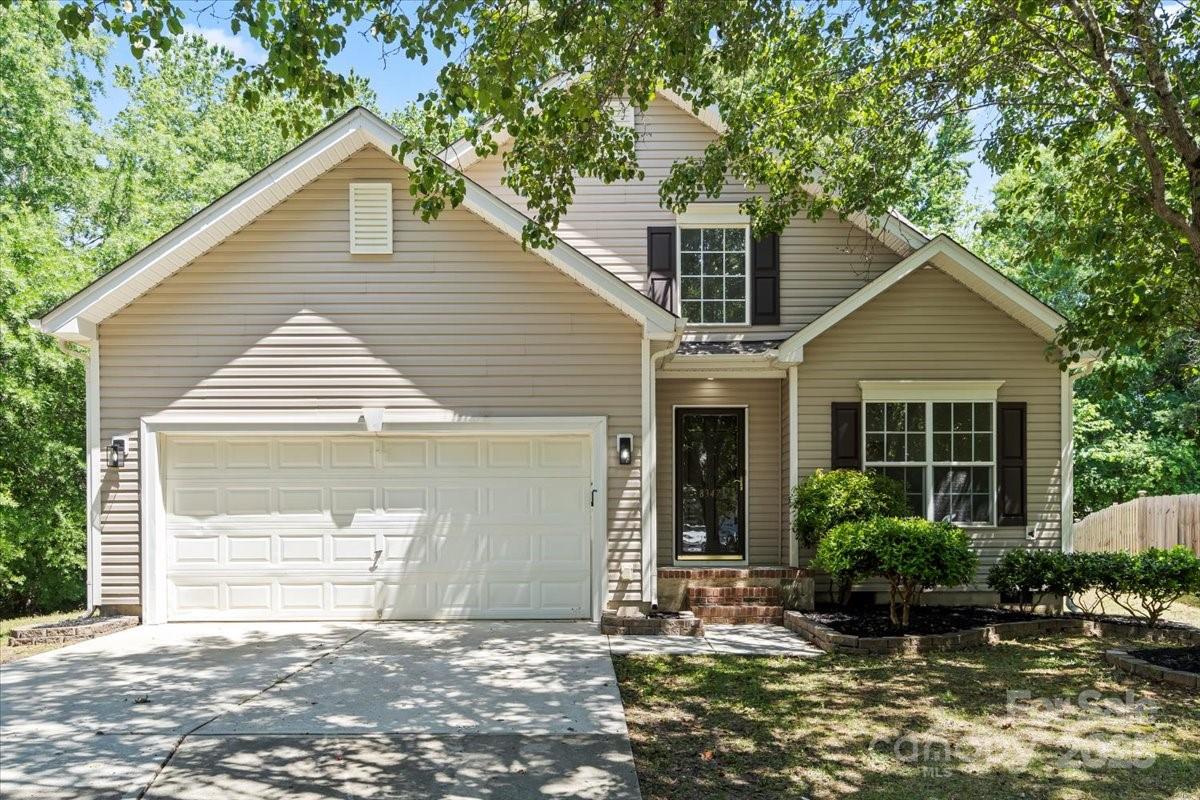 8347 Fox Swamp Road Charlotte, NC 28215 - Photo 1 of 25 Gallery Image 1