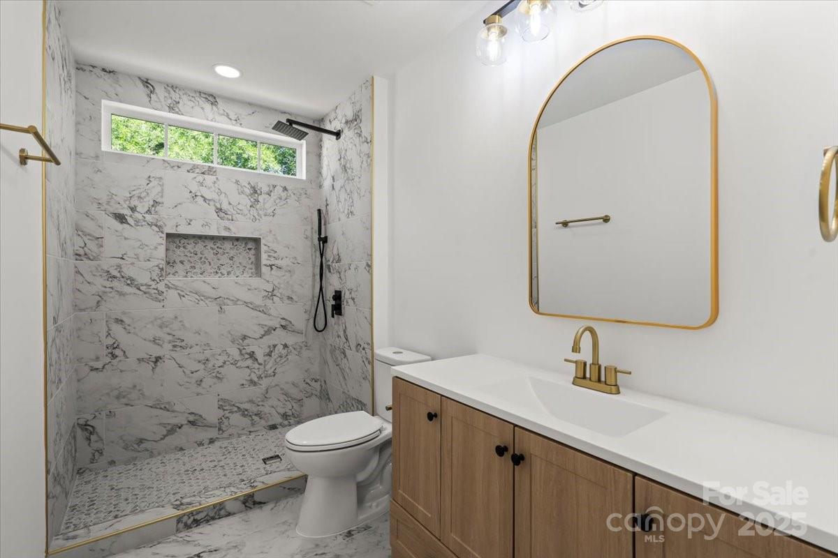 8347 Fox Swamp Road Charlotte, NC 28215 - Photo 22 of 25 Gallery Image 22