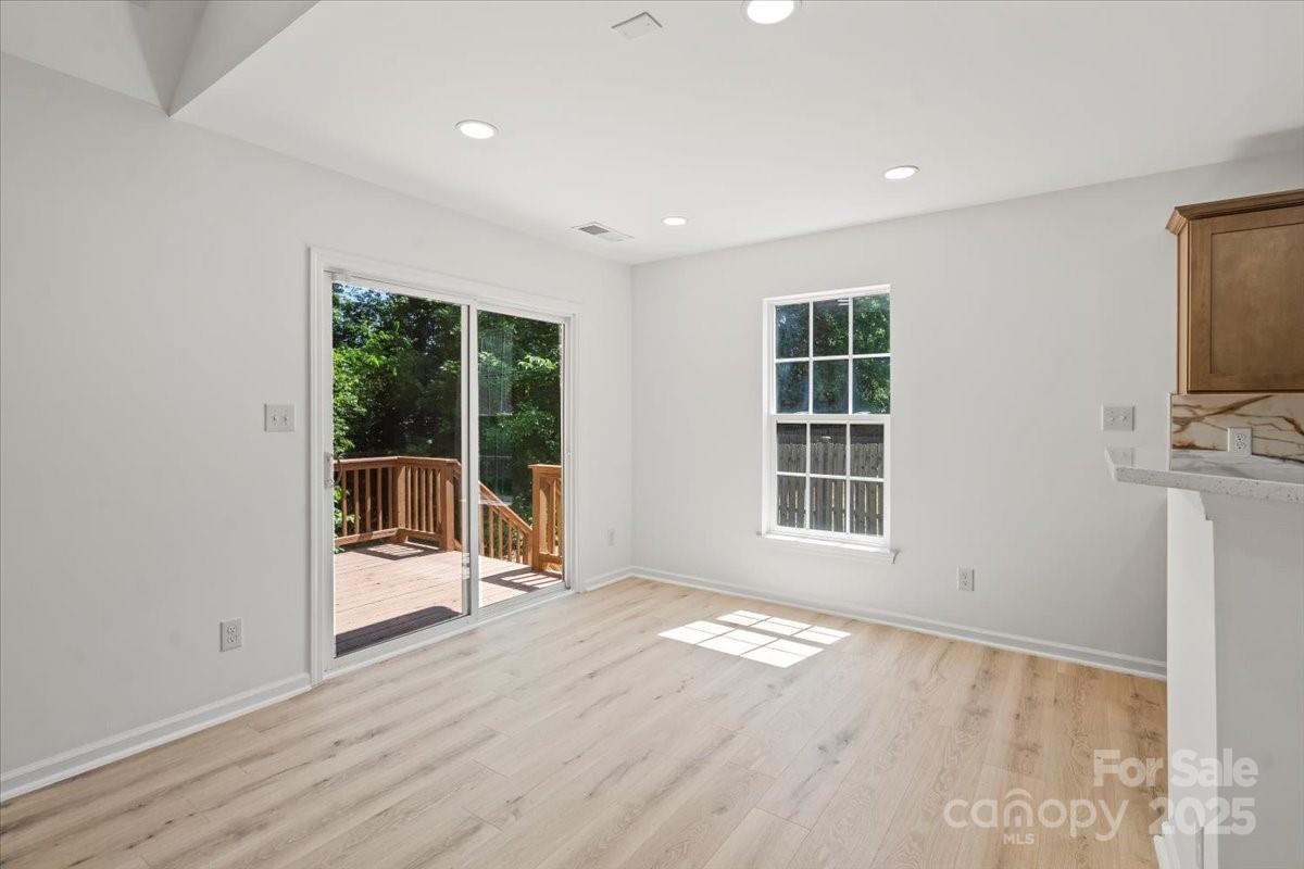 8347 Fox Swamp Road Charlotte, NC 28215 - Photo 8 of 25 Gallery Image 8