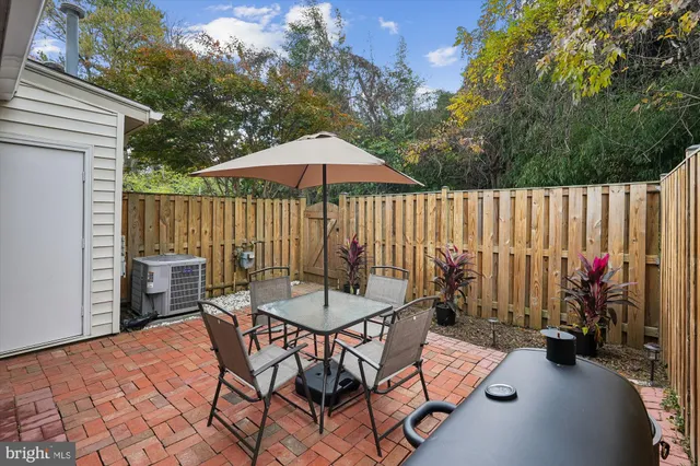 $455,000 | 692 Azalea Drive, Unit 6692, Rockville, MD 20850