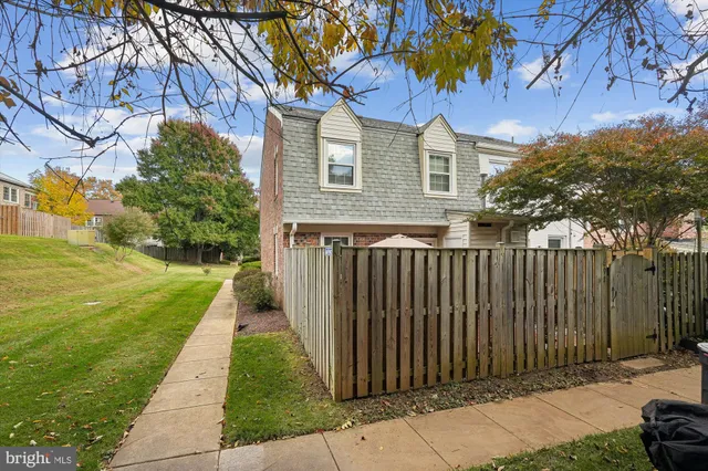 $455,000 | 692 Azalea Drive, Unit 6692, Rockville, MD 20850