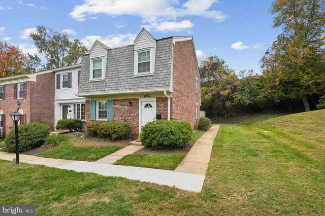 $455,000 | 692 Azalea Drive, Unit 6692, Rockville, MD 20850