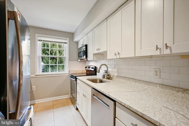 $455,000 | 692 Azalea Drive, Unit 6692, Rockville, MD 20850