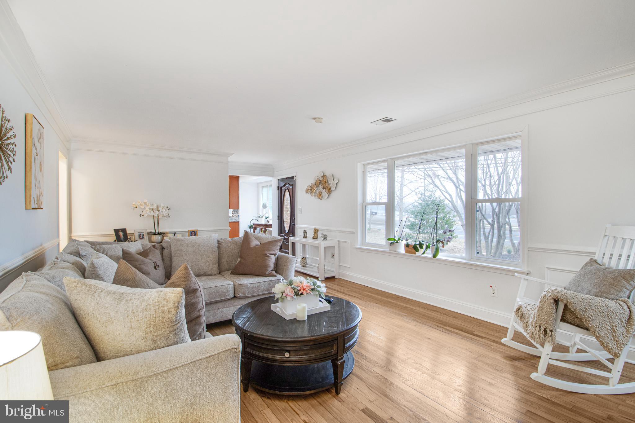 26000 Ridge Road Damascus, MD 20872 - Photo 6 of 24 Gallery Image 6