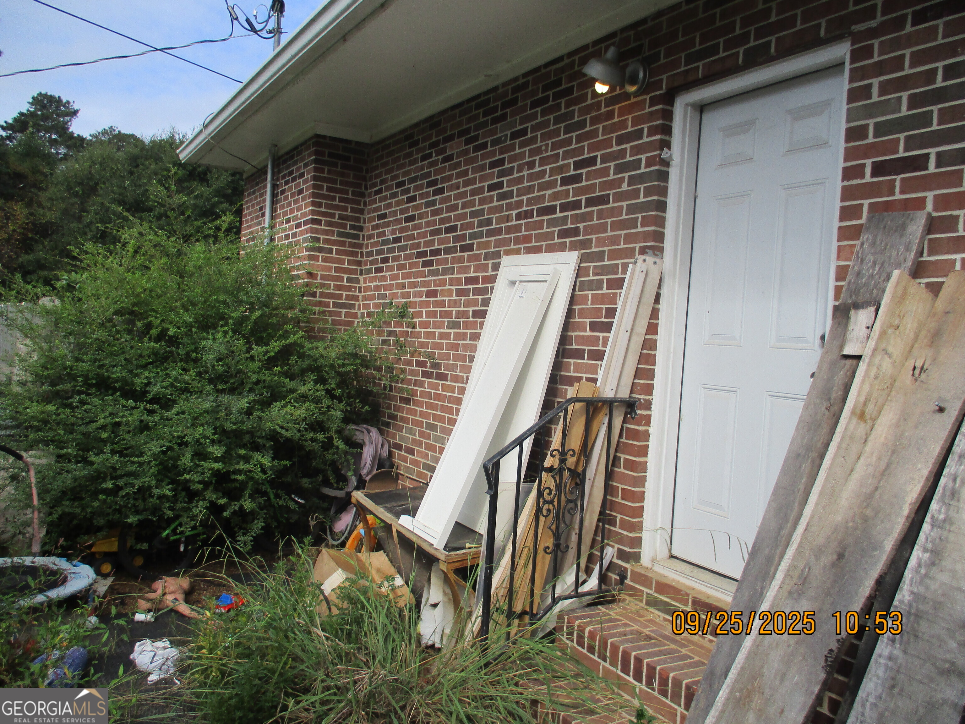 9182 Flat Shoals Road Southwest, Unit STREET Covington, GA 30014 - Photo 2 of 13 a view of an entryway with seating
