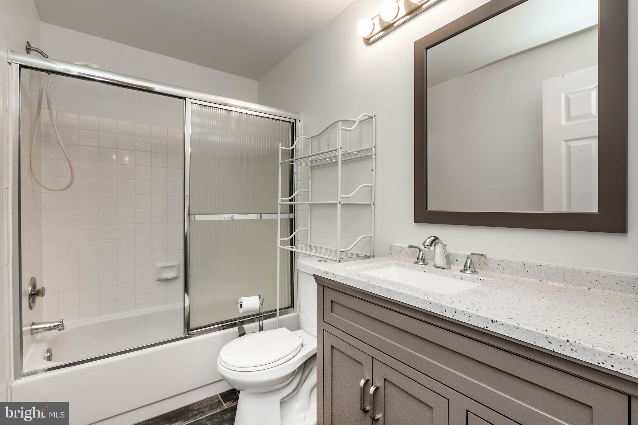 15128 Callohan Court Silver Spring, MD 20906 - Photo 24 of 37 Upper level hall bath