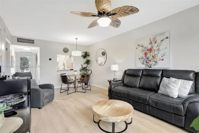 $109,900 | 3406 Northwest 49th Avenue, Unit 507, Lauderdale Lakes, FL 33319