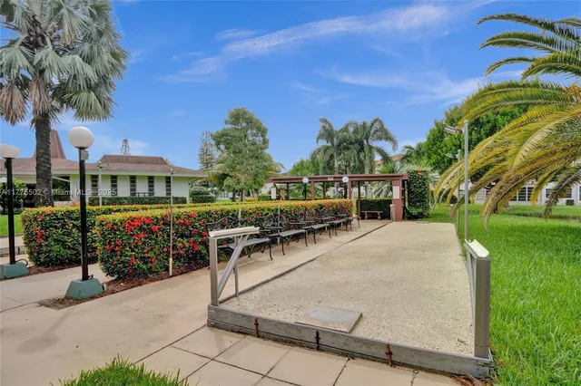 $109,900 | 3406 Northwest 49th Avenue, Unit 507, Lauderdale Lakes, FL 33319