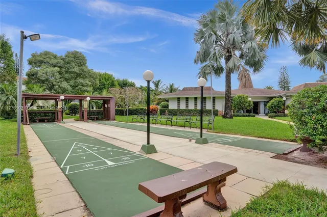 $109,900 | 3406 Northwest 49th Avenue, Unit 507, Lauderdale Lakes, FL 33319