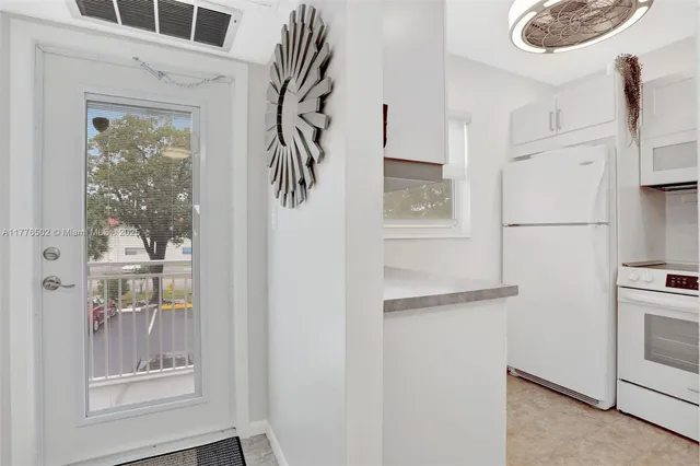 $109,900 | 3406 Northwest 49th Avenue, Unit 507, Lauderdale Lakes, FL 33319