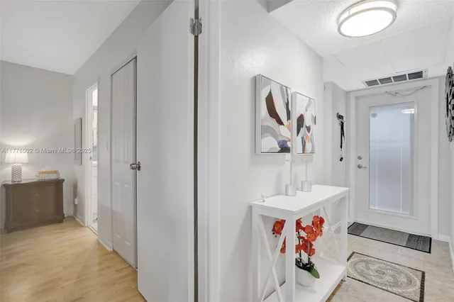 $109,900 | 3406 Northwest 49th Avenue, Unit 507, Lauderdale Lakes, FL 33319