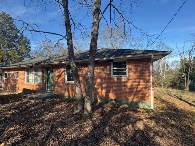 a view of a house with a small space