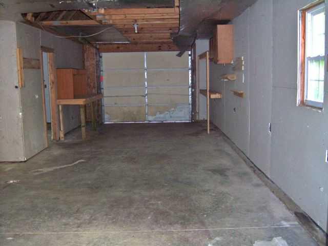 765 North Pendleton Avenue Pendleton, IN 46064 - Photo 9 of 12 Gallery Image 9