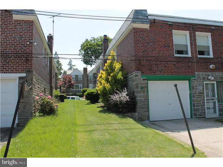 907 Murdoch Road Philadelphia, PA 19150 - Photo 2 of 13 Exterior Back