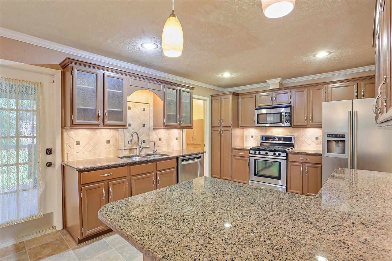 216 Trace Circle Raymond, MS 39154 - Photo 11 of 37 Photo 11