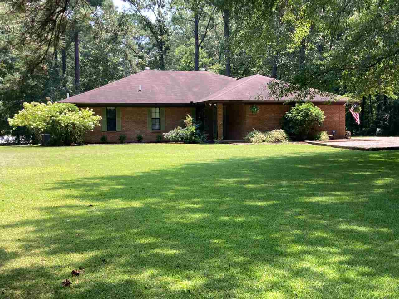 216 Trace Circle Raymond, MS 39154 - Photo 2 of 37 Photo 2