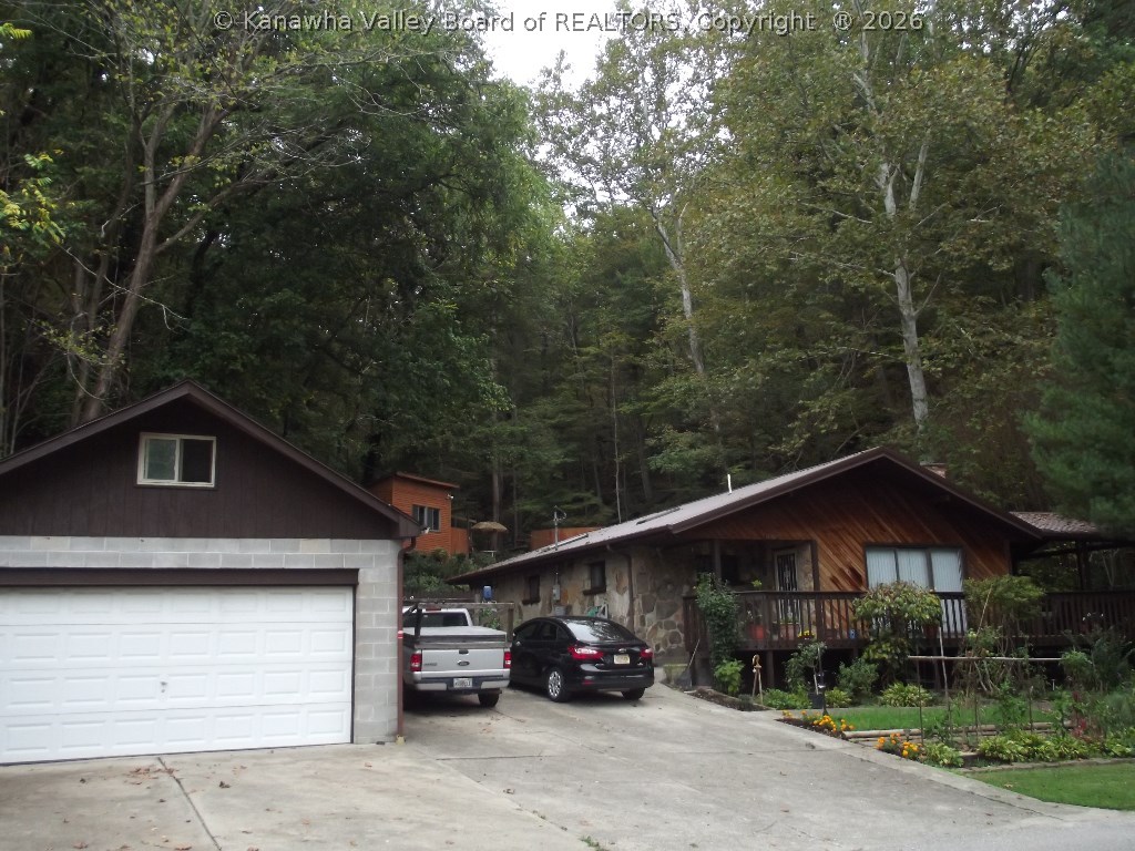 1107 Strawberry Road St. Albans, WV 25177 - Photo 2 of 29 Gallery Image 2
