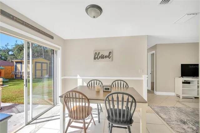 a view of a livingroom with furniture