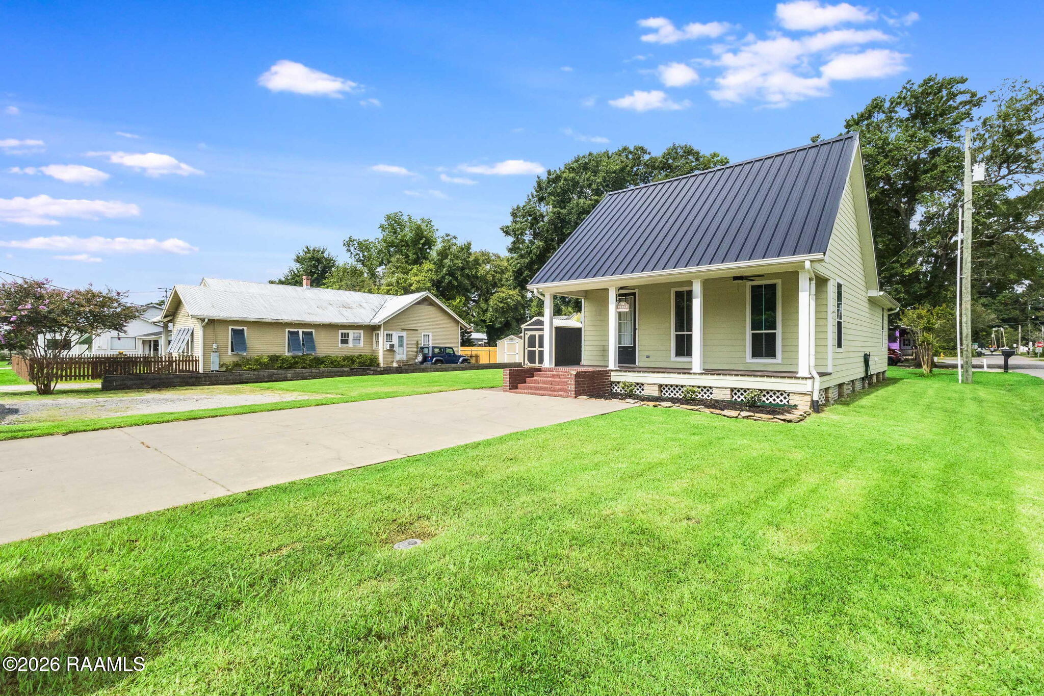 1114 Alfred Street Scott, LA 70583 - Photo 2 of 24 17-web-or-mls-1114 Alfred-17