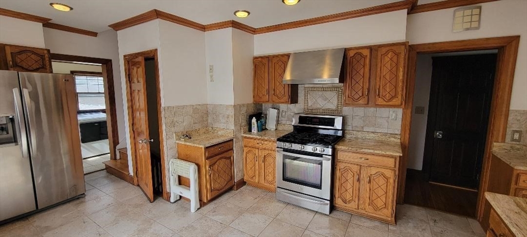 4765 Washington Street, Unit 2 Boston, MA 02132 - Photo 3 of 28