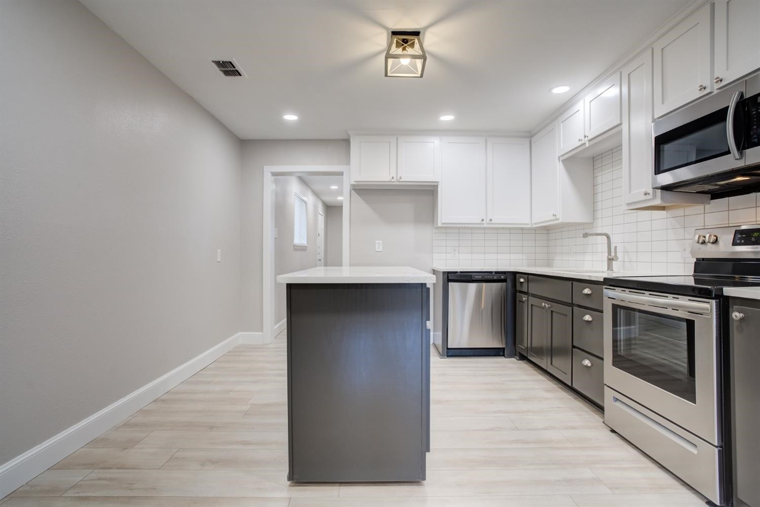 3009 30th Street Lubbock, TX 79410 - Photo 11 of 37 Photo 11