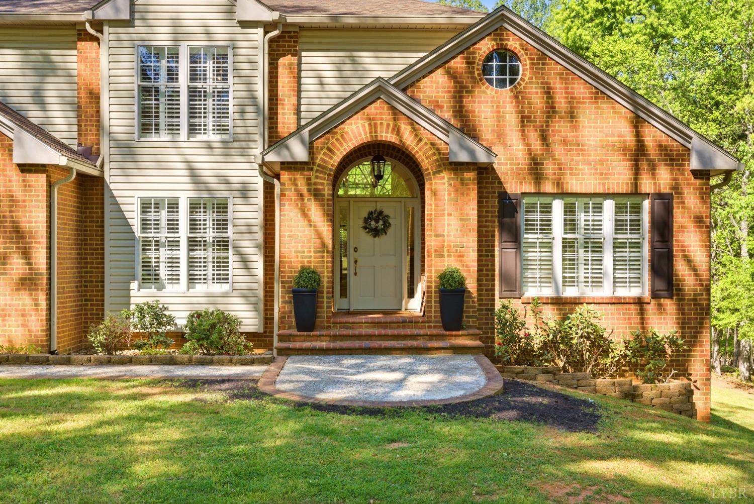 105 Fox Meadows Road Lynchburg, VA 24503 - Photo 3 of 86 Gallery Image 3