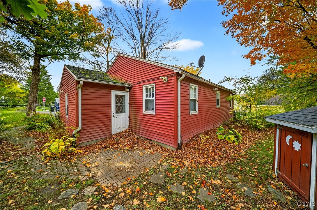 227 Weymouth Road Syracuse, NY 13205 - Photo 24 of 29