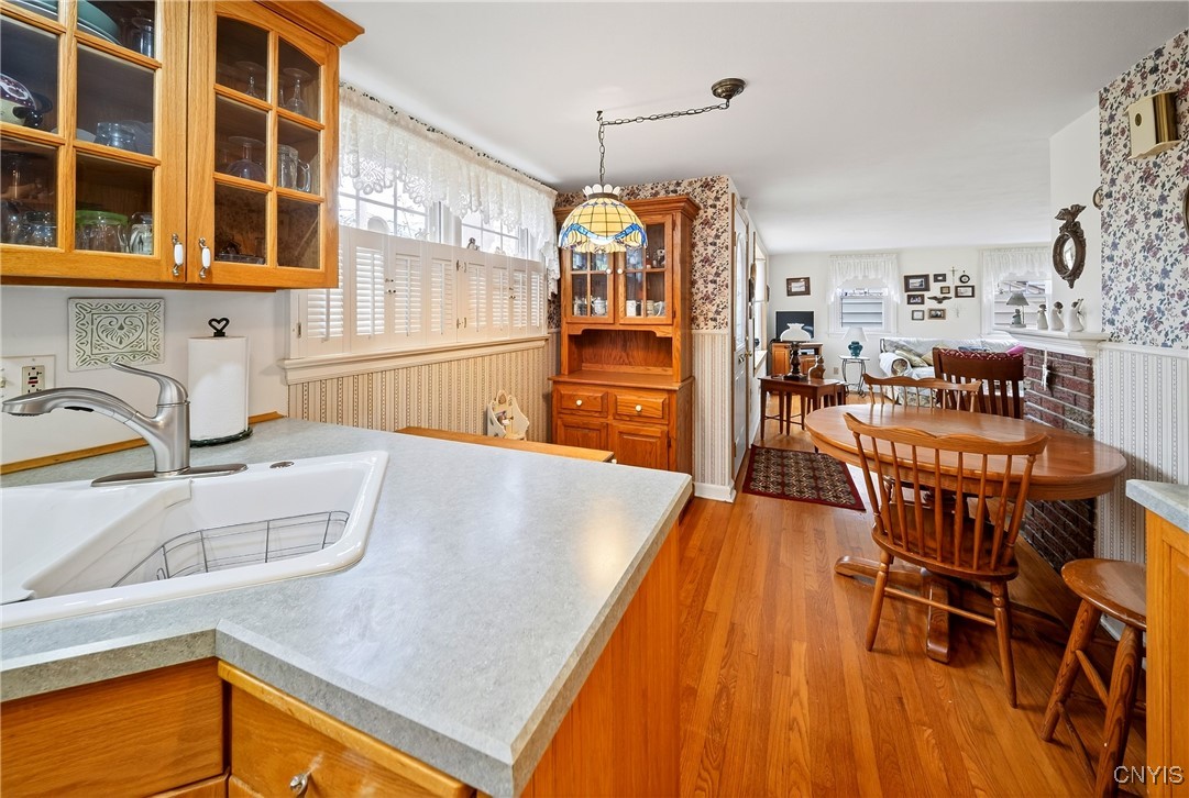 227 Weymouth Road Syracuse, NY 13205 - Photo 5 of 29