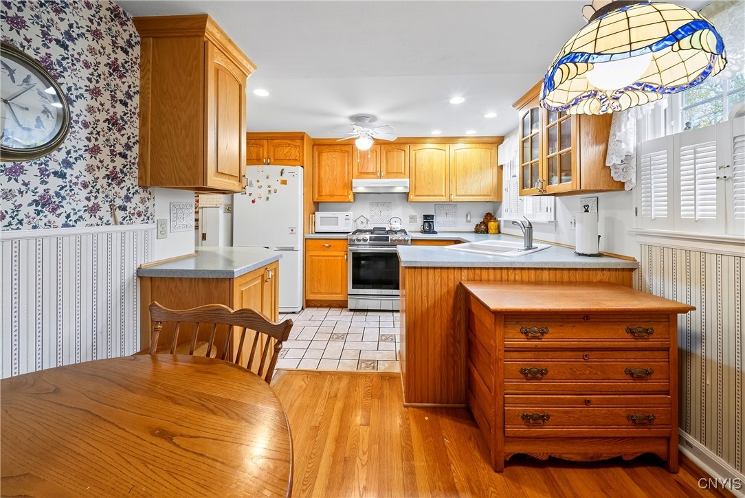 227 Weymouth Road Syracuse, NY 13205 - Photo 6 of 29