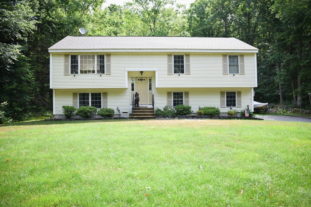 657 West Royalston Road Athol, MA 01331 - Photo 1 of 16 Gallery Image 1