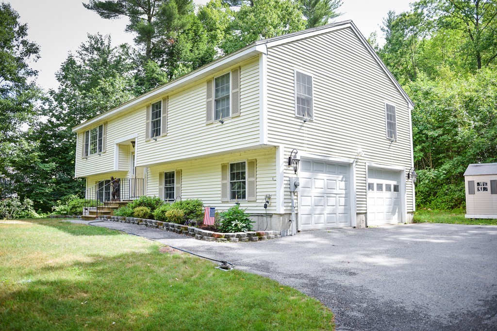 657 West Royalston Road Athol, MA 01331 - Photo 2 of 16 Gallery Image 2