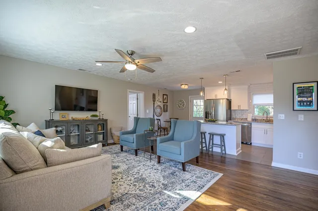 $5,585 | 941 Pine Manor, Marietta, GA 30066