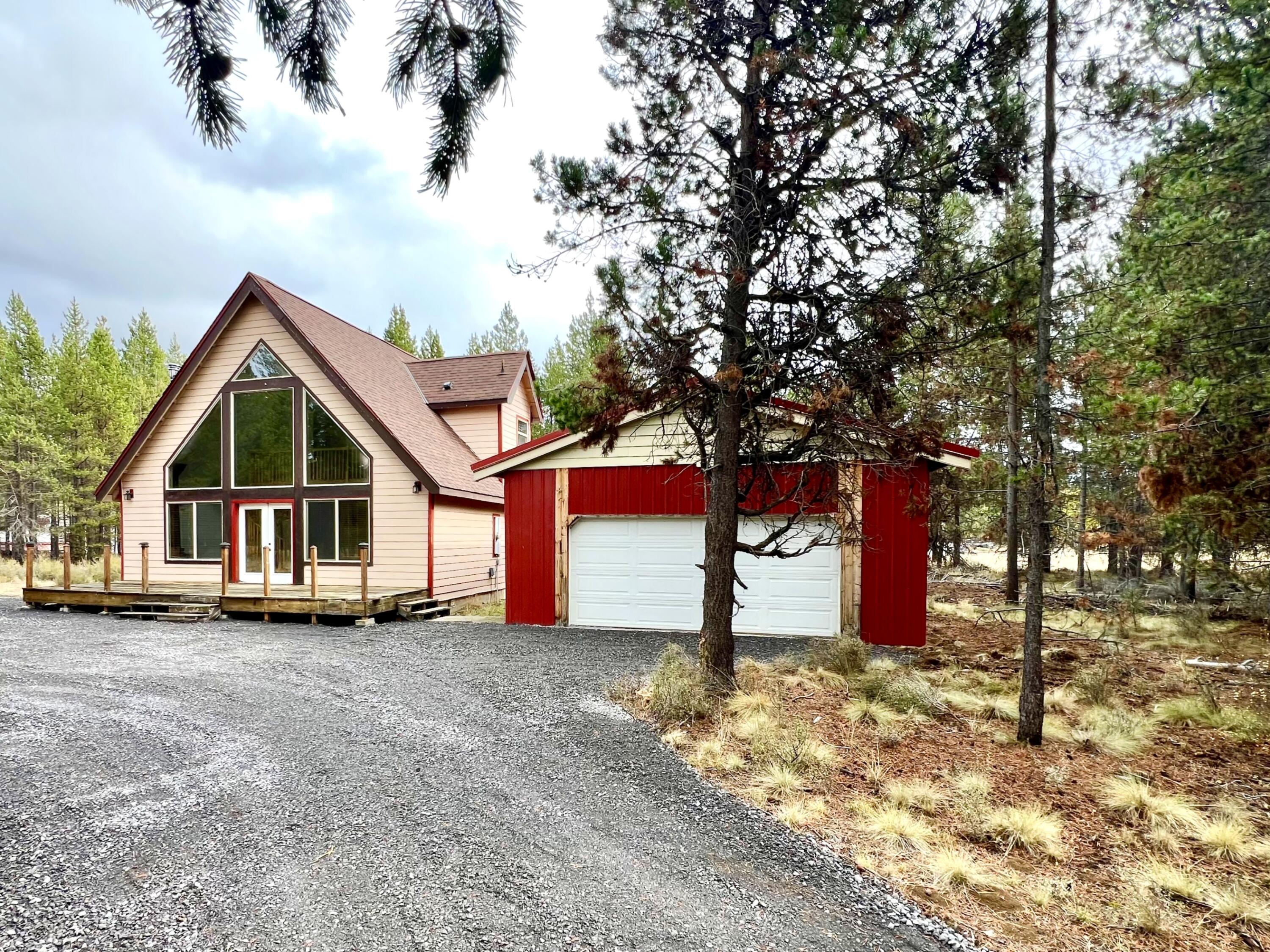 54896 Huntington Road Bend, OR 97707 - Photo 1 of 67 IMG_3119