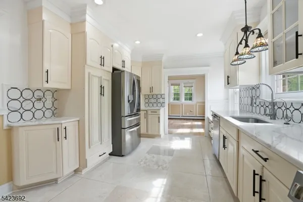 $1,349,000 | 905 Washington Avenue, Green Brook, NJ 08812