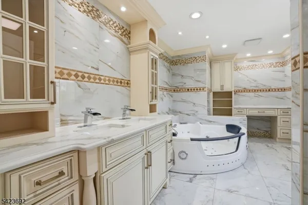 $1,349,000 | 905 Washington Avenue, Green Brook, NJ 08812