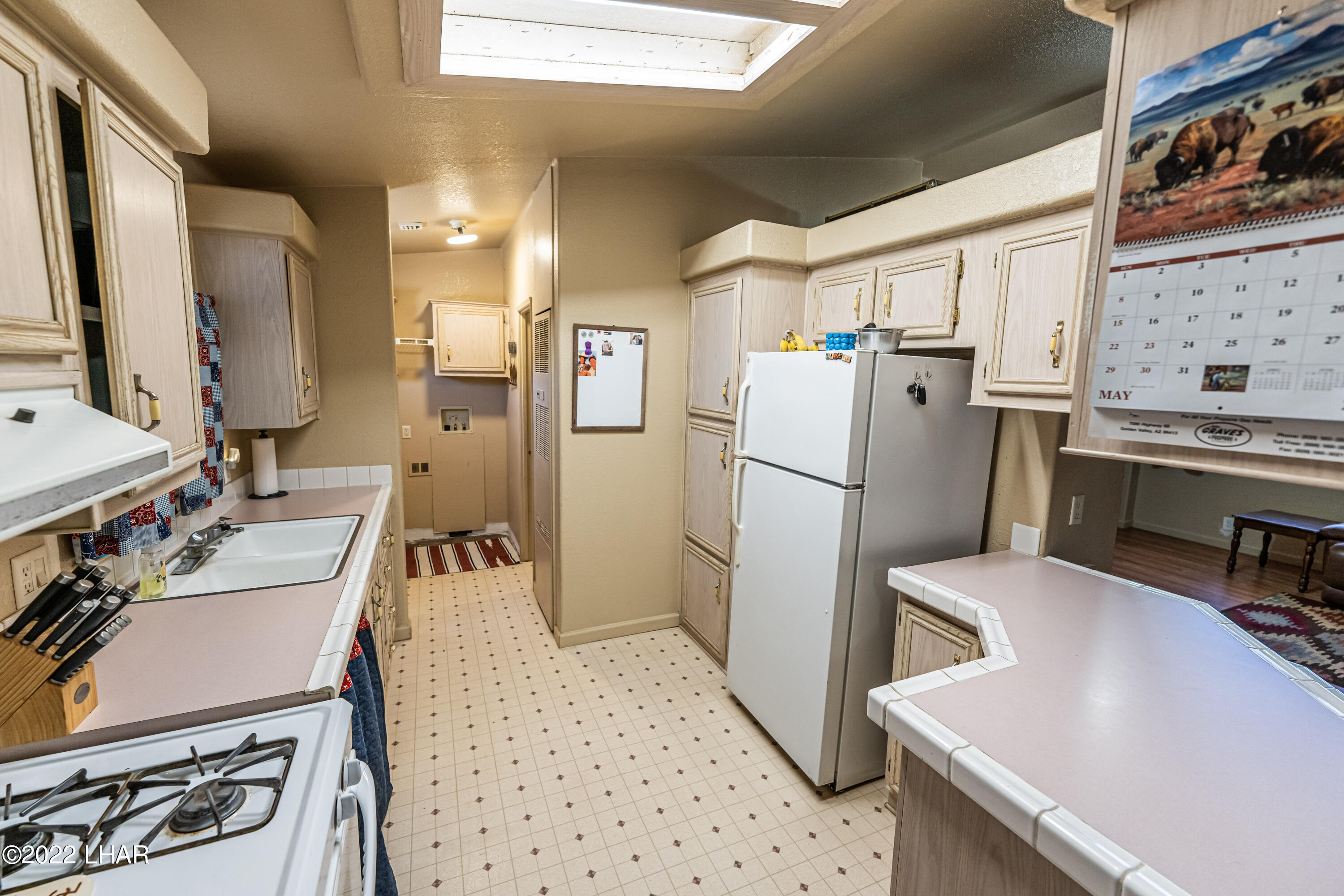 8187 Red Wing Canyon Road Kingman, AZ 86409 - Photo 11 of 61 Kitchen